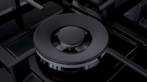 Газовая варочная поверхность Bosch PPQ7A6B90R